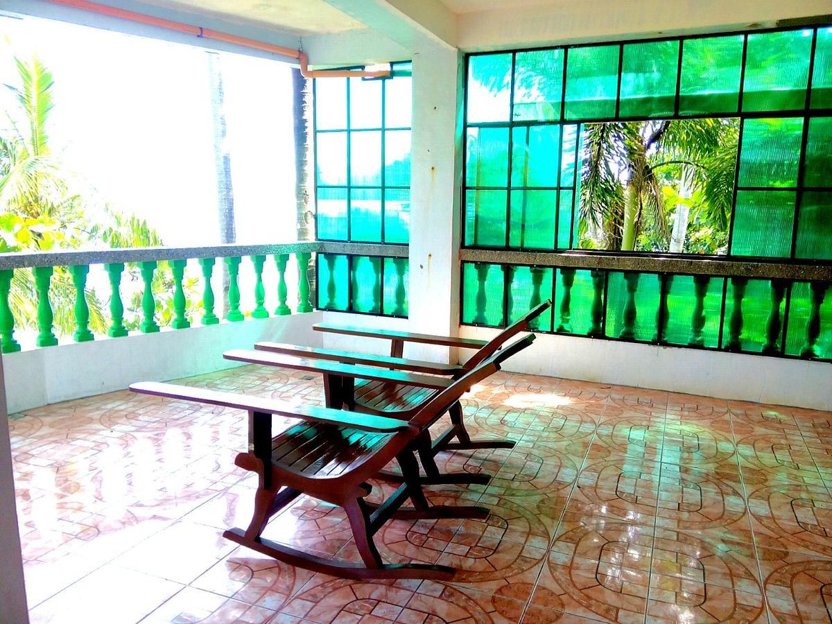 Jun And Carol Beach Cottages Pagudpud Bagian luar foto